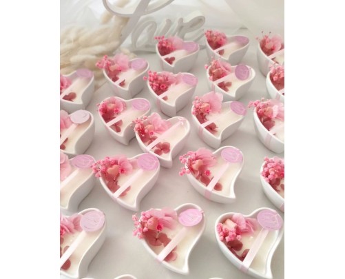 Elegante candela bio naturale a forma di cuore in cera di soia