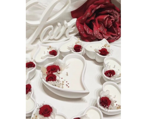 Candela biologica a forma di cuore in cera di soia