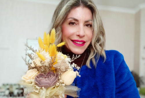 Bouquet Artigianali: L'Arte di Creare Eleganza Naturale con Cera di Soia e Oliva